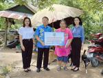 การช่วยเหลือประชาชนที่ประสบเหตุเพลิงไหม้บ้าน